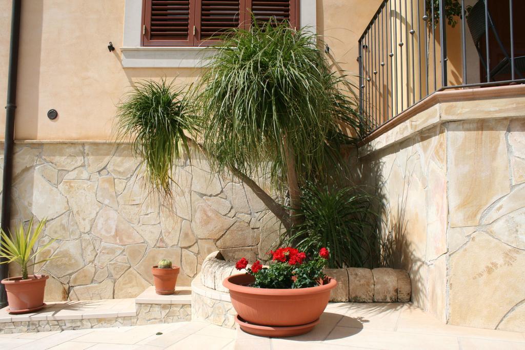 Villa Mara B&B Noto Exterior foto